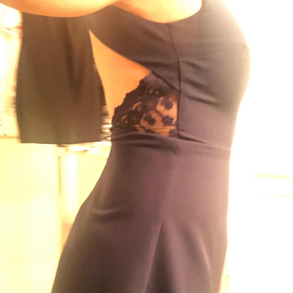 Dress - Picture 6 of 6